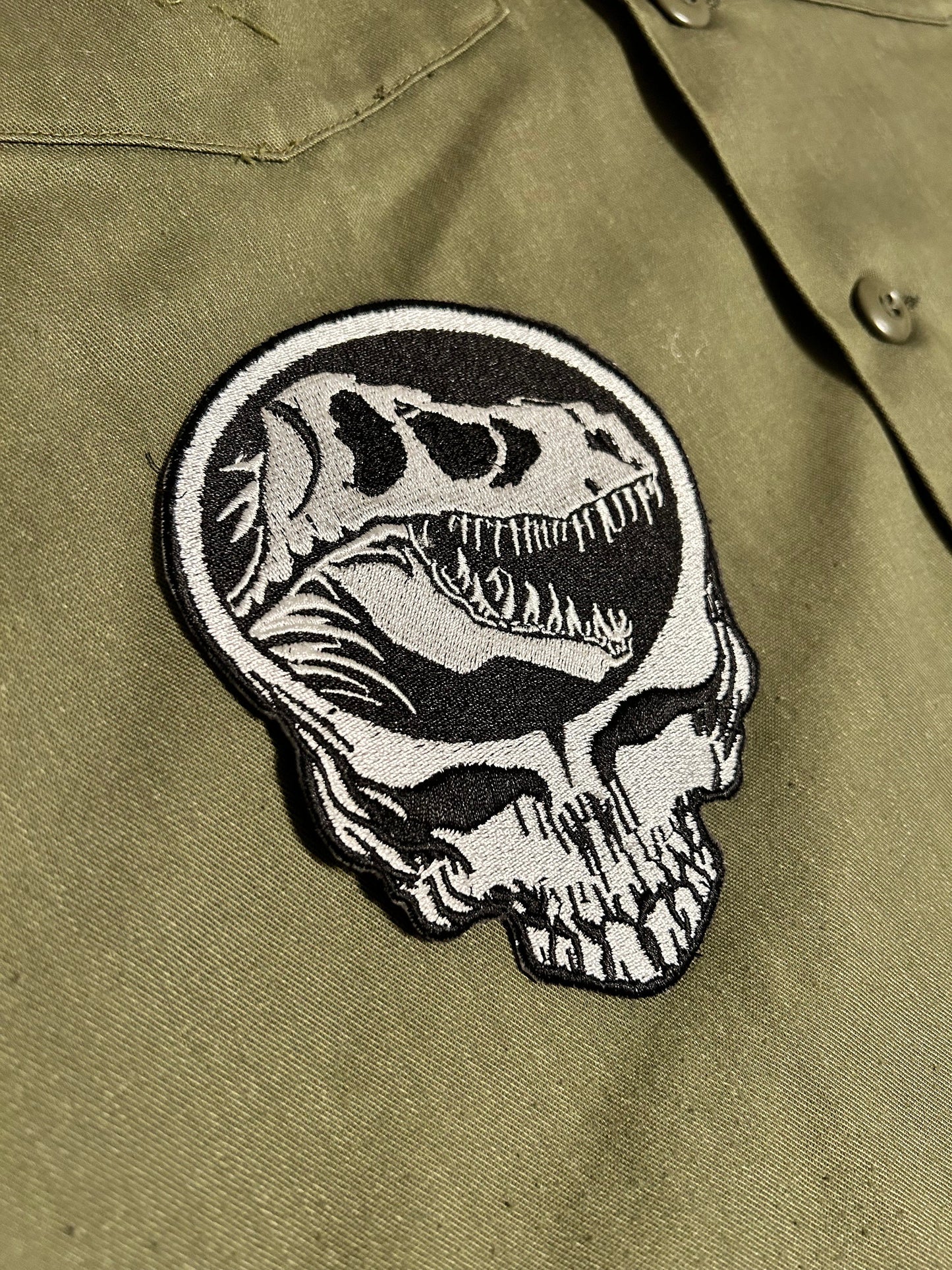 Jurassic Stealie 4.2x 5.5” inch Iron On Patch / Dinosaur Steal Your Face
