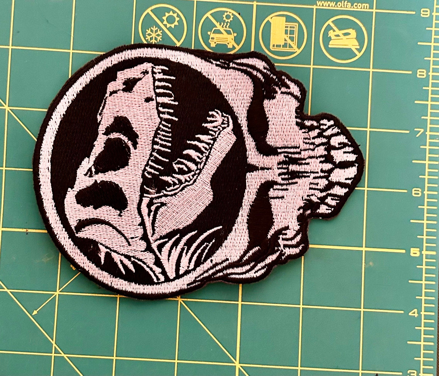 Jurassic Stealie 4.2x 5.5” inch Iron On Patch / Dinosaur Steal Your Face